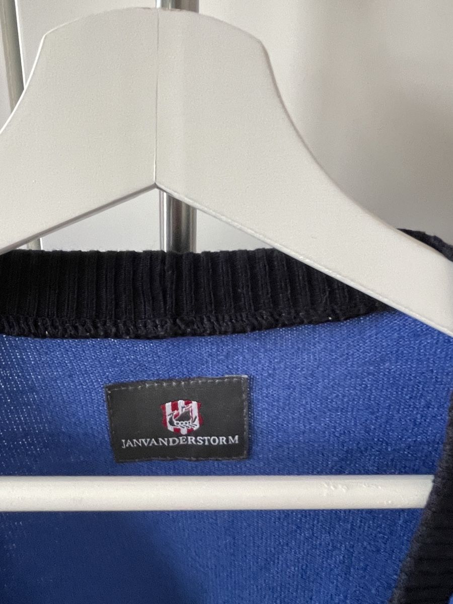 Pullover & Sweatshirts: Hellblauer Pullunder, size XL – Gebraucht aus Biberstein von koempossible 1