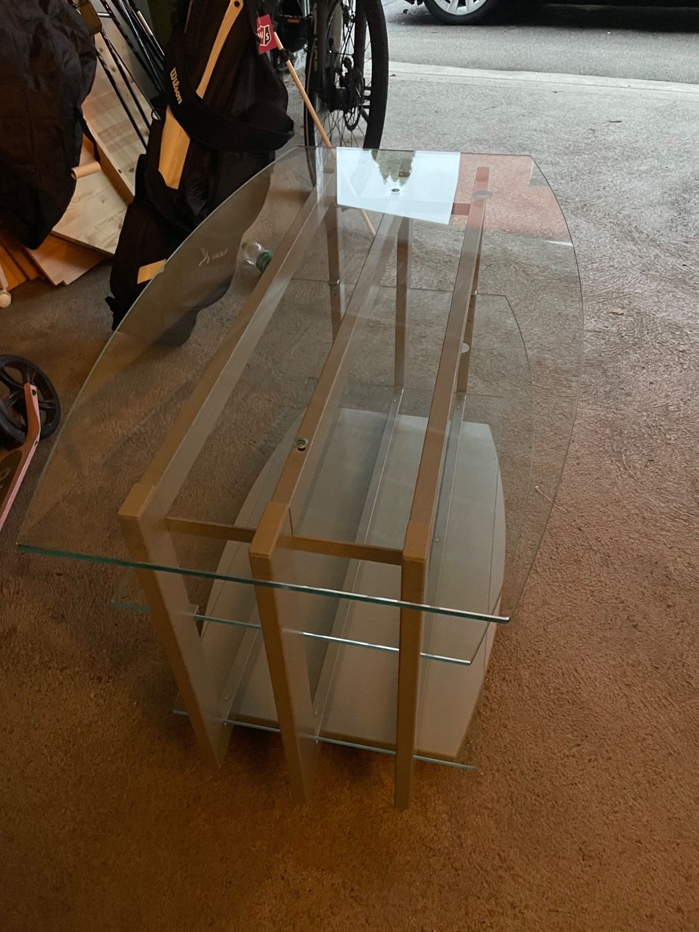 Tavoli: Modern Glass Table with 3 Shelves – Nuovo (secondo la descrizione) da Zug venduto da leo_tt5c 4