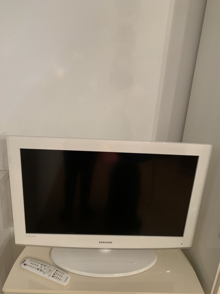 Televisori: Téléviseur Samsung blanc – Usato da Biel/Bienne venduto da maimun2