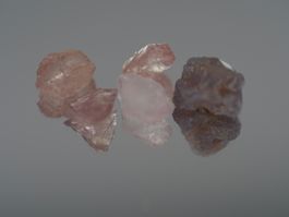 Ab 1CHF - Pink/Grey Spinel (Rohsteine) 6.9ct