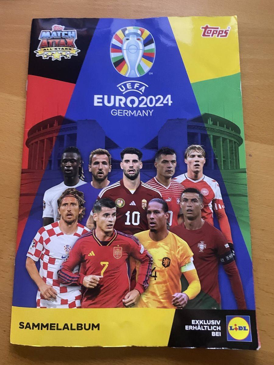 Topps Album: Topps heft 2024 voll – Usato da Wolfenschiessen venduto da Teufel2