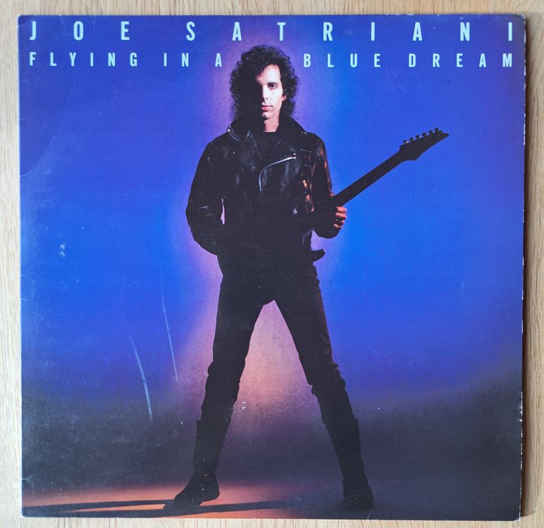 Joe Satriani - Flying in a blue dream | Kaufen auf Ricardo