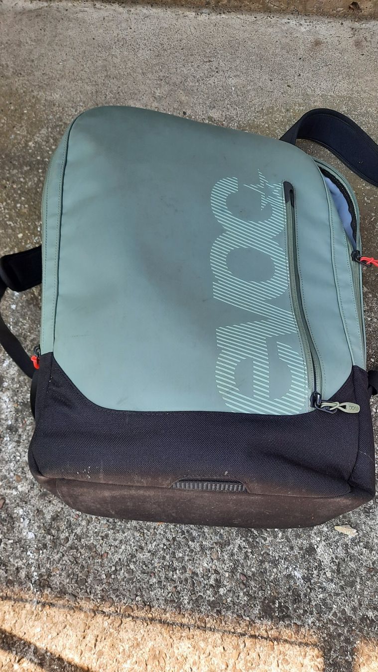 Evoc Sacs à dos: Top erhaltener Freizeit oder Businessrucksack – D'occasion à Weinfelden par tom_soen 1