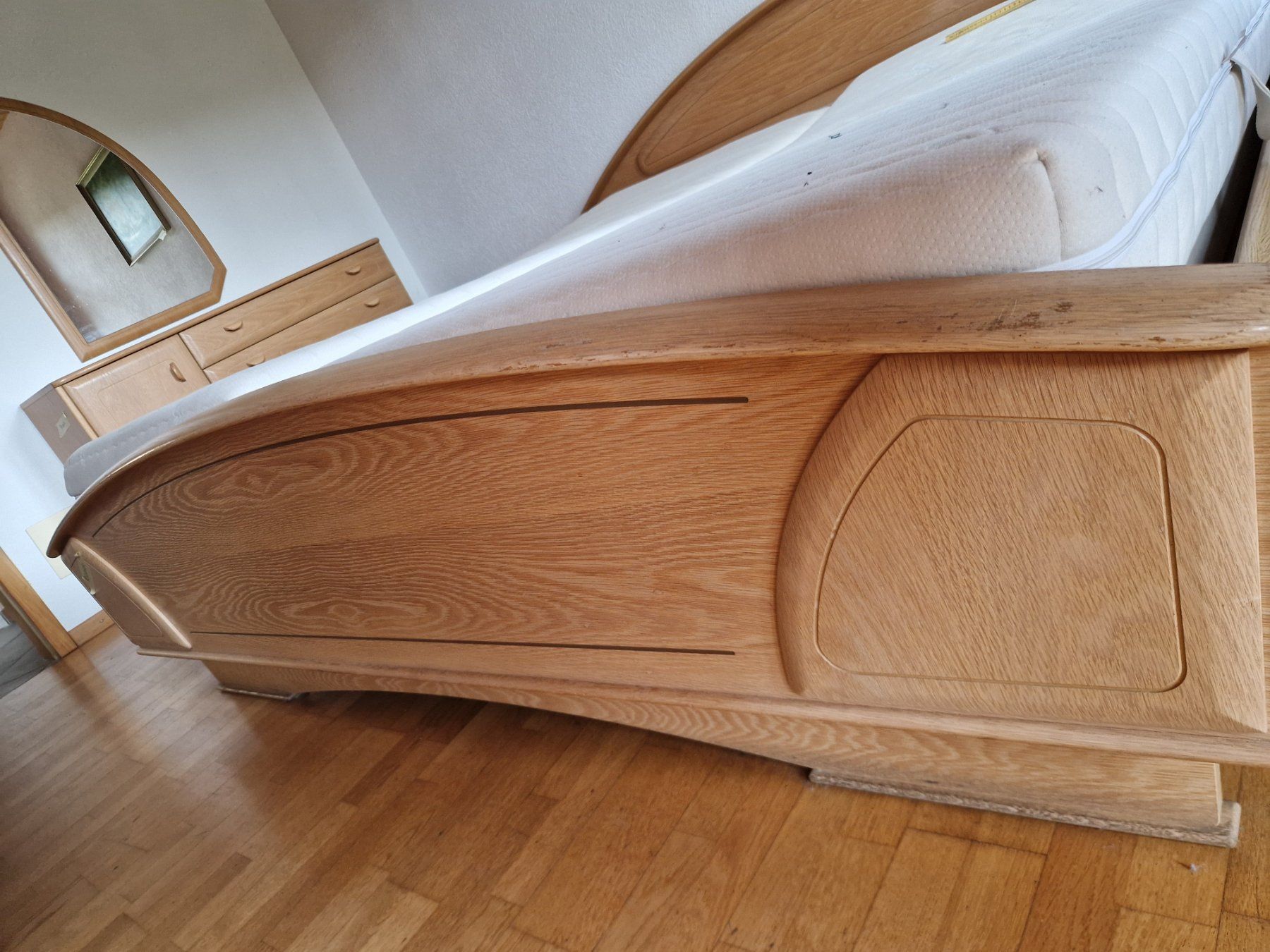 Bico Betten: Schlafzimmermöbel Eiche Massiv Kleiderschrank Kommode Spi... – Gebraucht aus Münsingen von Geeskile 4