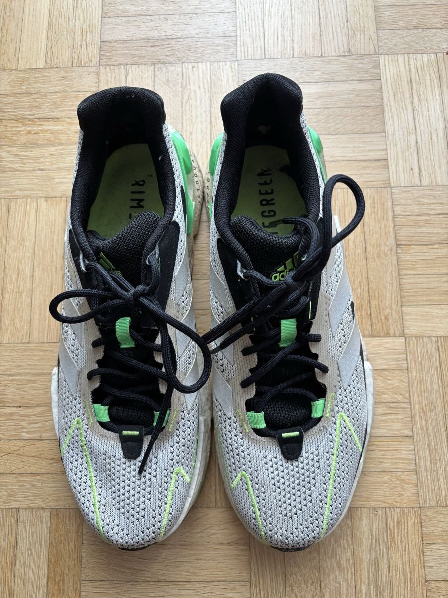 Herrenschuhe: Adidas Jetboost Sneaker Gr. 43 1/3 – Gebraucht aus Ennetbaden von julija. 1