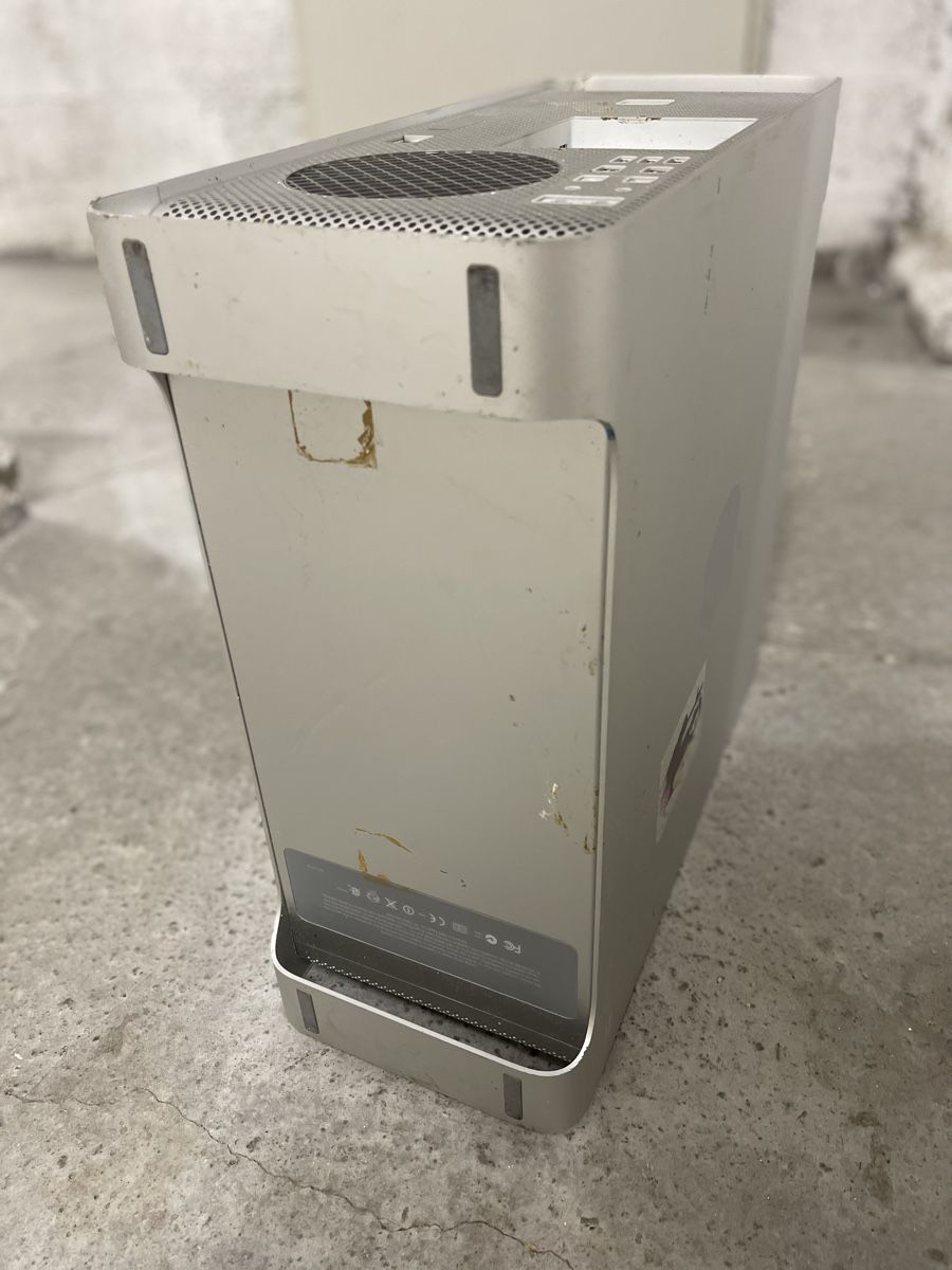 Apple PCs: Apple Mac Pro tower – D'occasion à Genève par DEBARR.AS 5