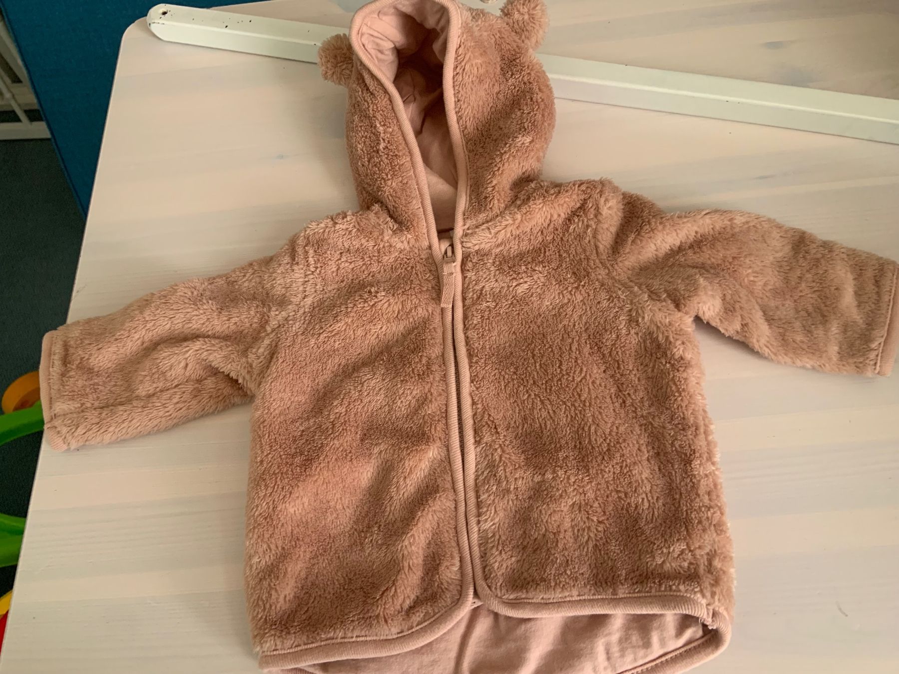 H&M Vestes & Manteaux: Jäckchen Teddy altrosa 62 – Neuf (Voir description) à Birmensdorf ZH par maca8485