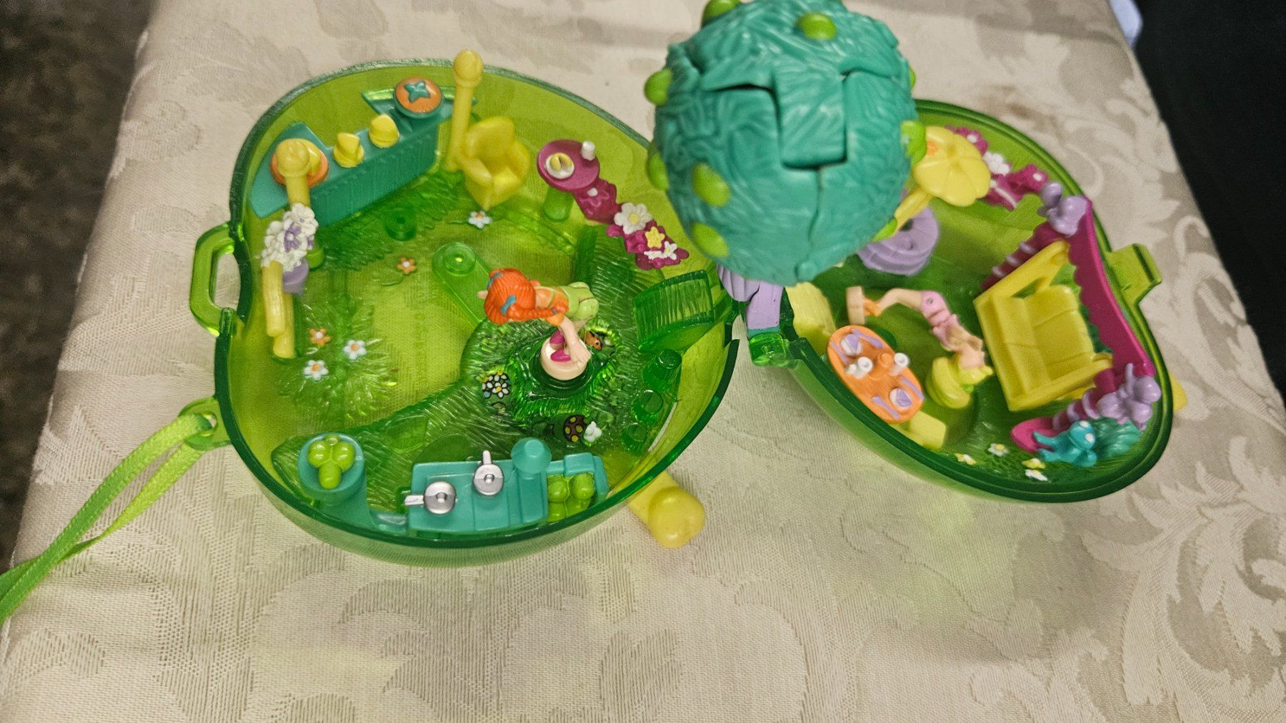 Polly Pocket Giocattoli: Set Polly Pocket "Fruit Surprise Apple" del 2000 – Usato da Melano venduto da H-Sara 1
