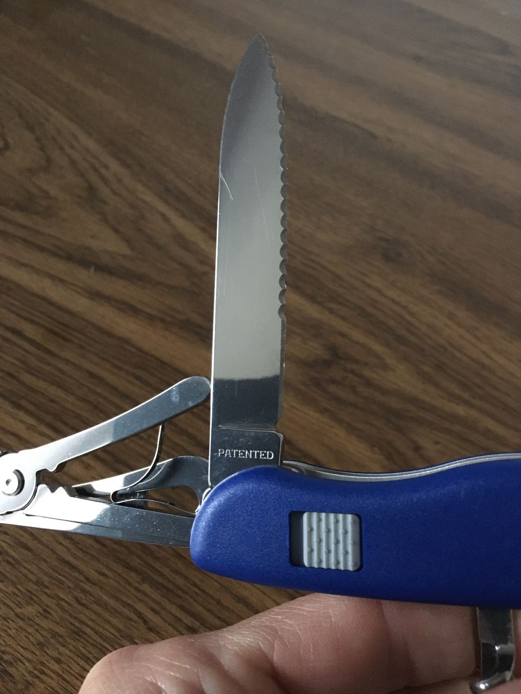 Victorinox Coltelli tascabile: VICTORINOX - Skipper - Sackmesser - mit olivem Paracord – Usato da Andwil SG venduto da Rainboli 7