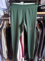 Nike Sportleggins Gr. M grün
