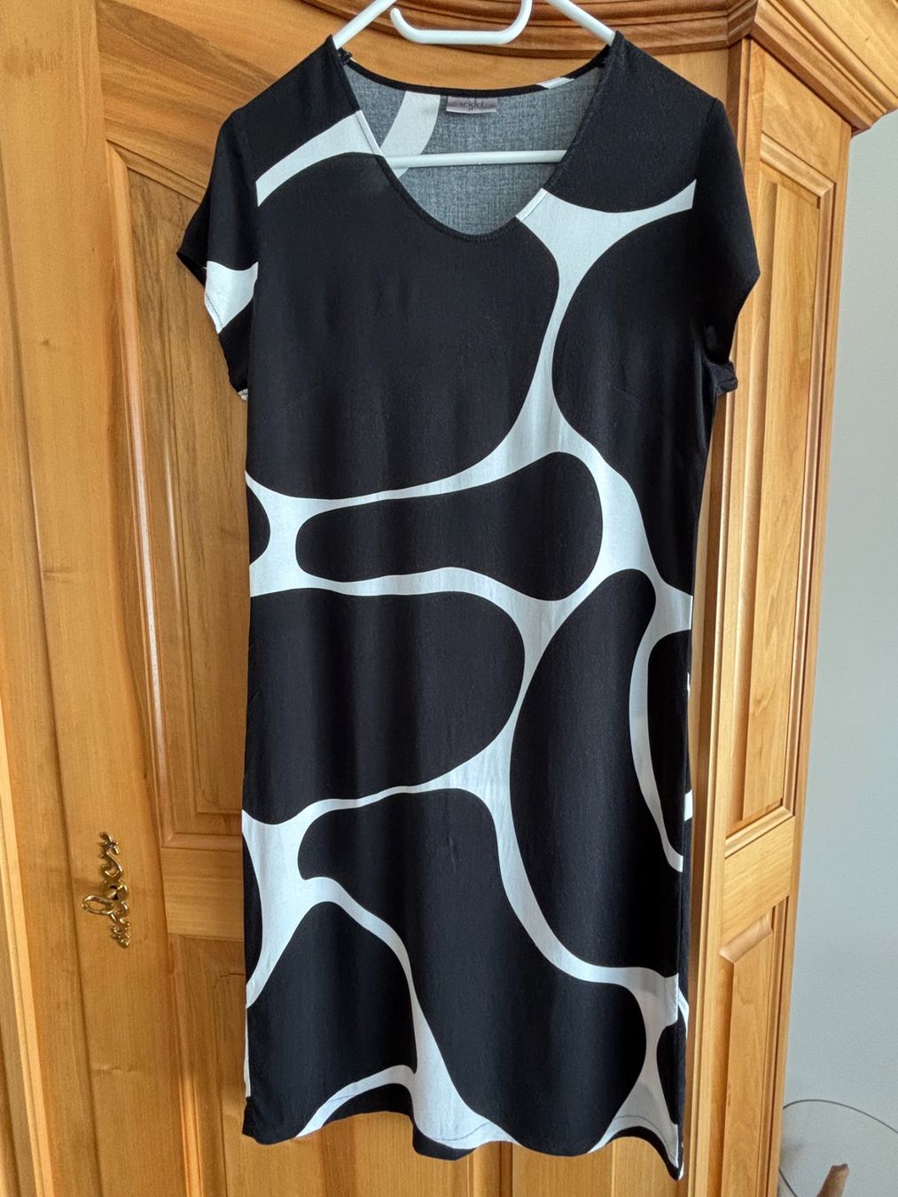 Vestiti: Kleid Grösse 34, von Seidel, 100 % Viscose – Usato da Laax GR venduto da wil_66wq 1
