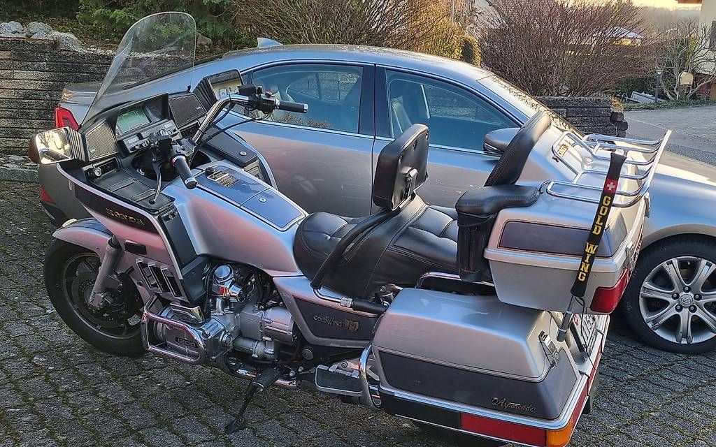 Touring: Honda Goldwing vétéran – Usato da Penthaz venduto da Jyga 2