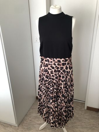 Elegantes Kleid mit Leopardenmuster Grösse 40