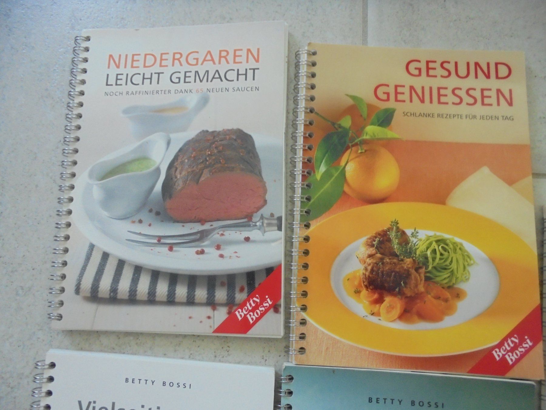Libri: 5 x Betti Bossi Kochbücher – Usato da Rotkreuz venduto da Samballi 1