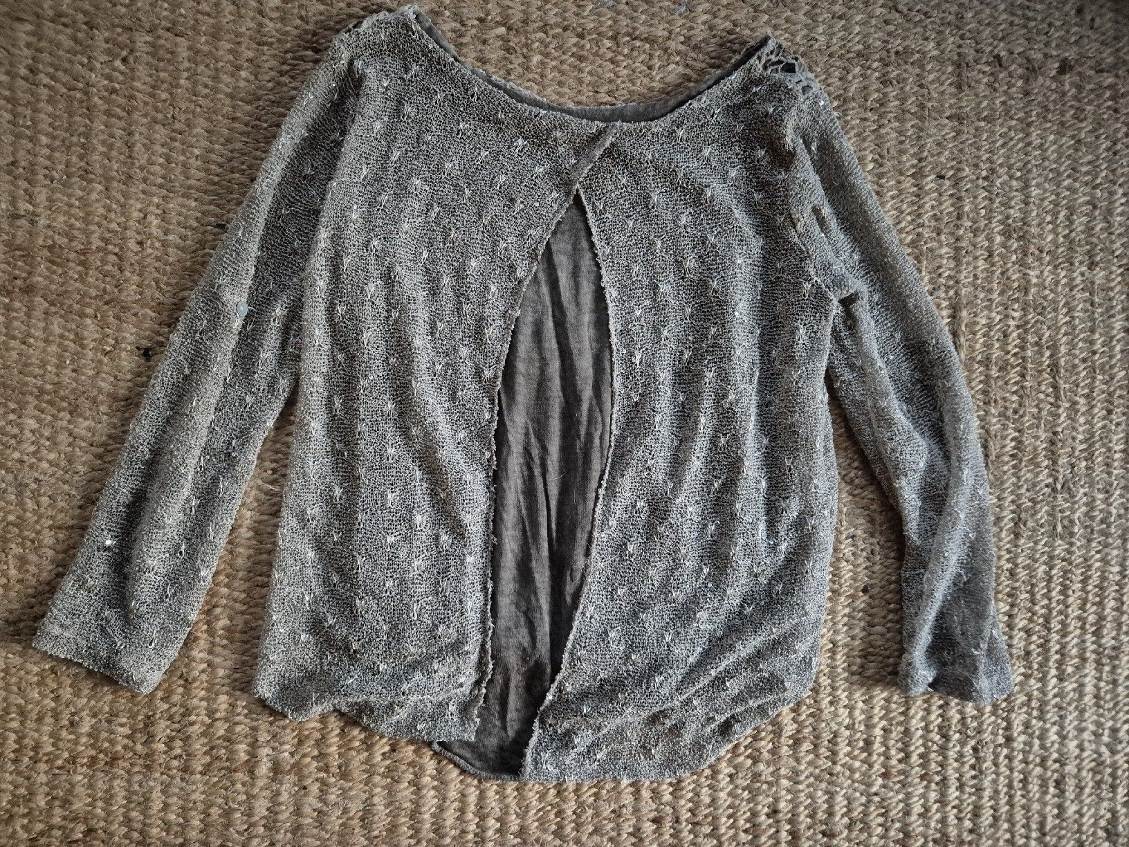 Maglioni & Felpe: Pull dentelle manches longues gris argenté – Usato da Yverdon-les-Bains venduto da somiou 1