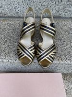Miu Miu Keilsandalen gold schwarz