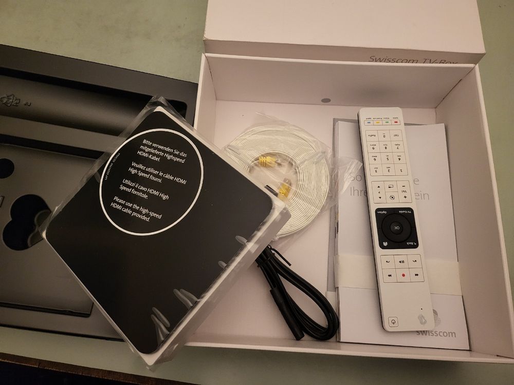 Swisscom Internet-Box plus 1gen & TV-Box, Fibre (Neu und ...