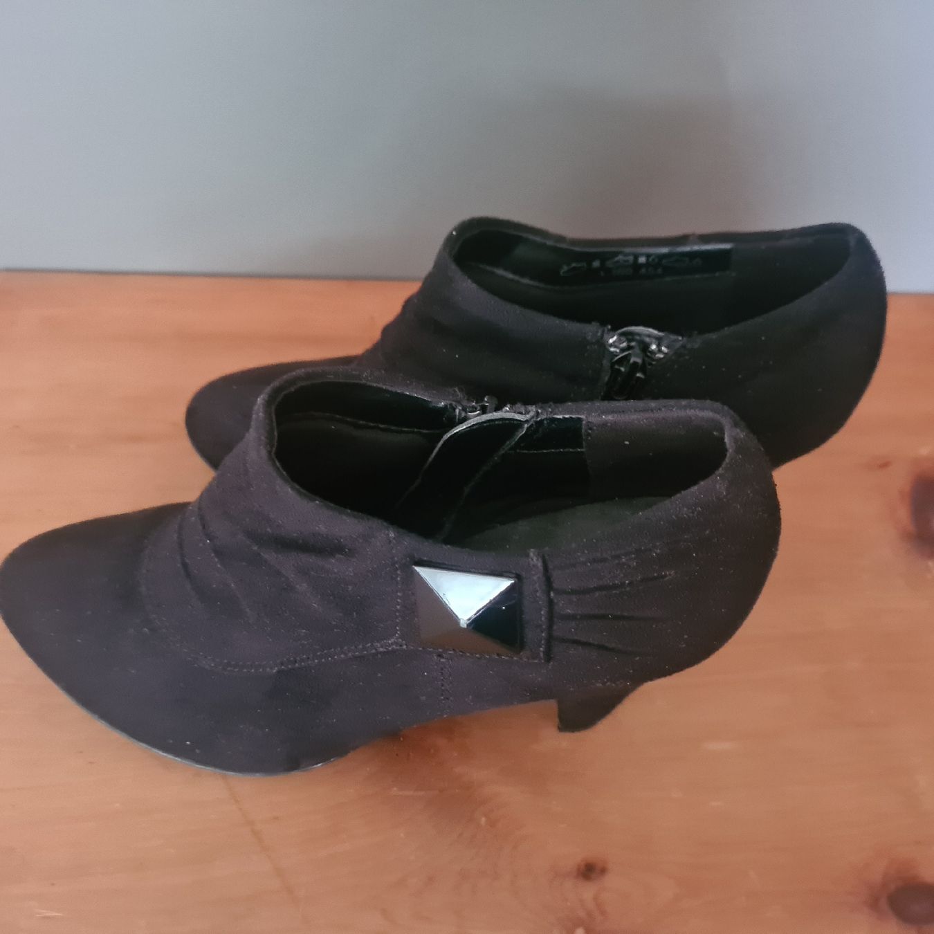 Graceland Scarpe da donna: Absatz - Stiefelette Gr. 35  – Usato da Steinen venduto da turbogeiss99 4