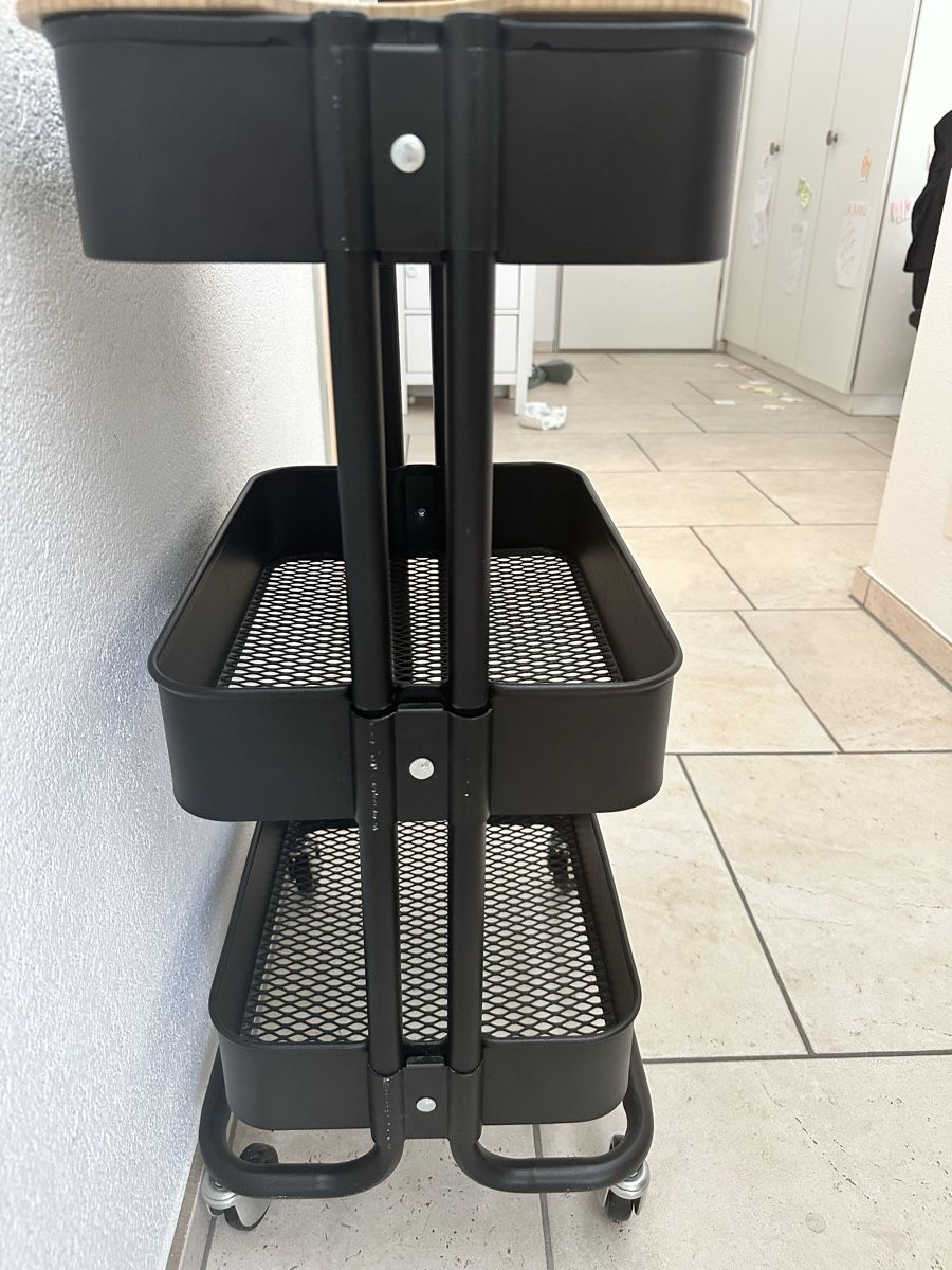 Ikea Mobili & Arredamento: Räskogs Servierwagen schwarz 35x45x77 – Usato da Brugg AG venduto da Keks.und.Kruemel 3