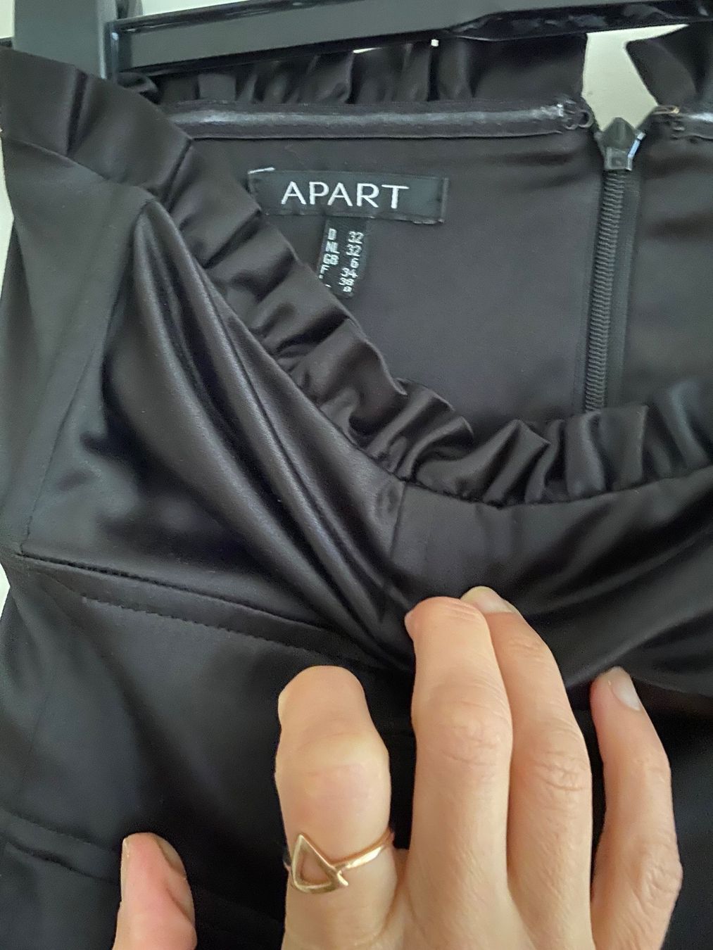 Vestiti: Cocktailkleid Apart Gr. 32 – Usato da bern venduto da marion78 2