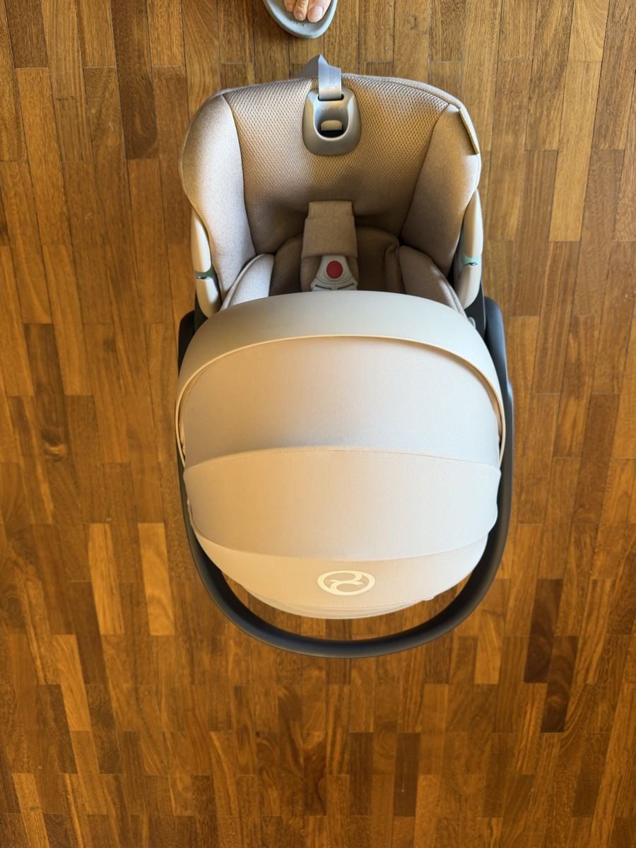 Cybex Seggiolini per auto: Cybex Cloud T I-Size Babyschale - 3 Monate alt  – Usato da Luzern venduto da allan_ke 1