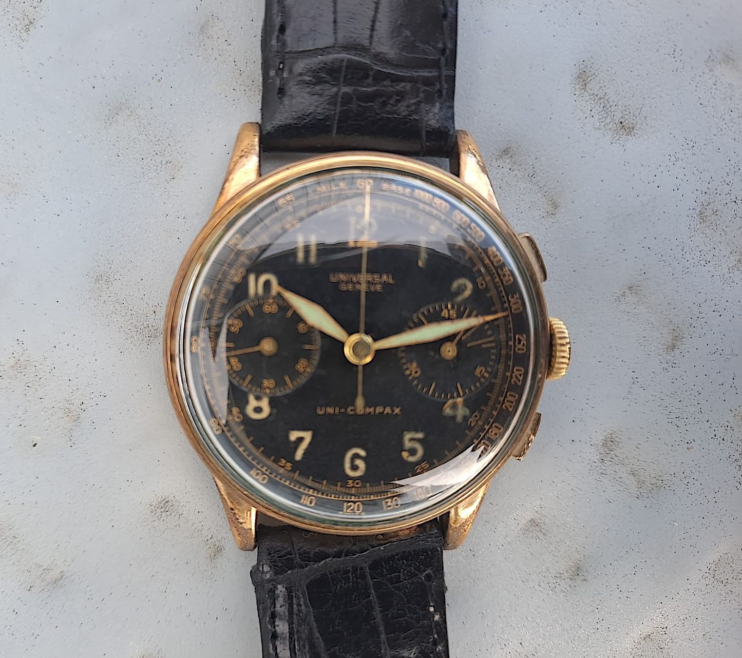 Universal Genève Orologi: Universal Genève Vintage – Usato da La Neuveville venduto da austinpowers70 9