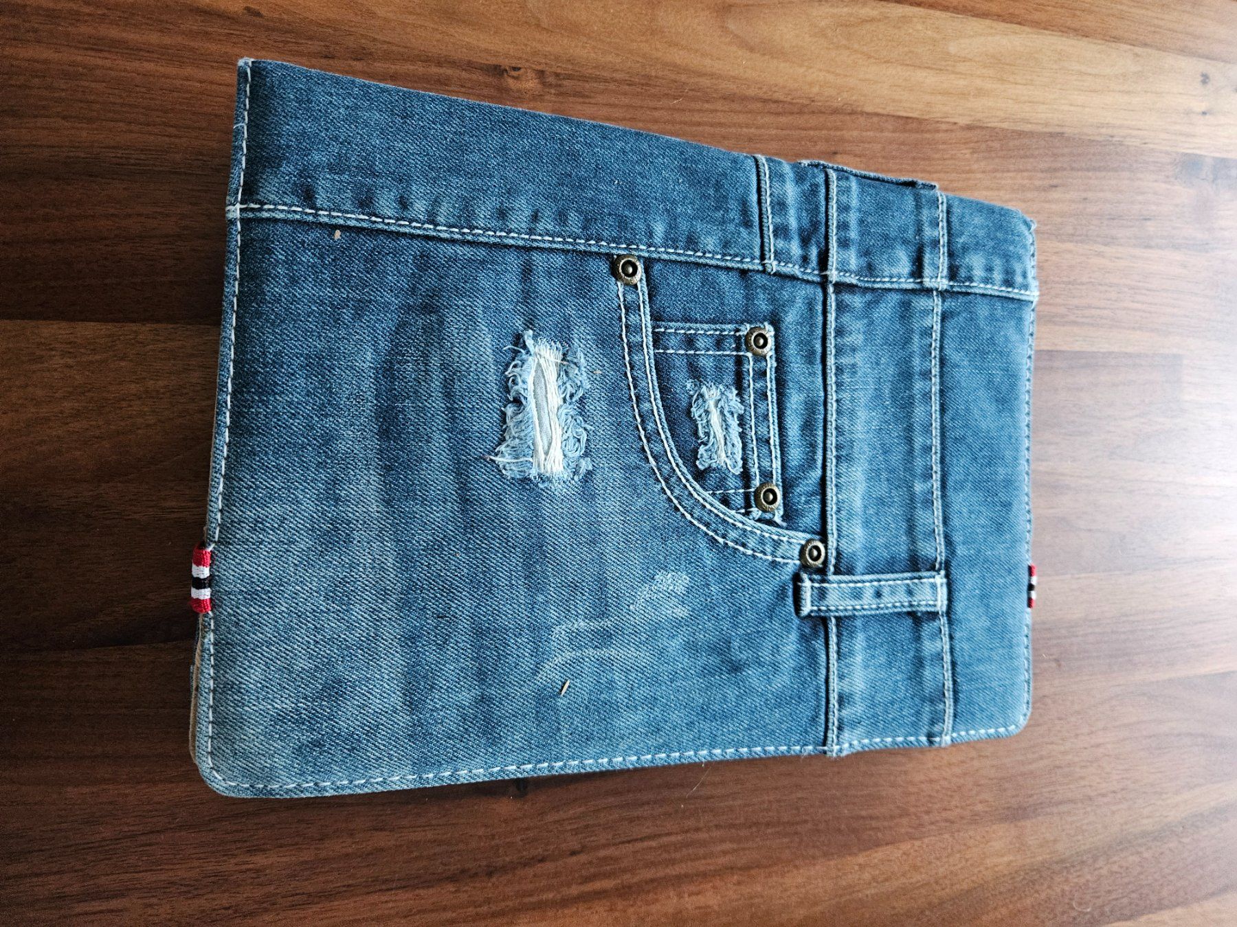 Lenovo Tablet PC: Lenovo Tablet mit Hülle – Usato da Untervaz venduto da FullFlap777 3