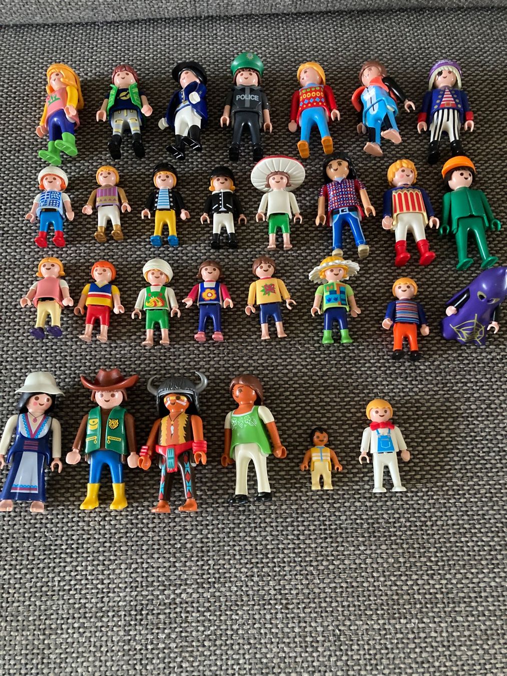 Playmobil Giocattoli: Playmobil diverse Figuren – Usato da Zürich venduto da more06