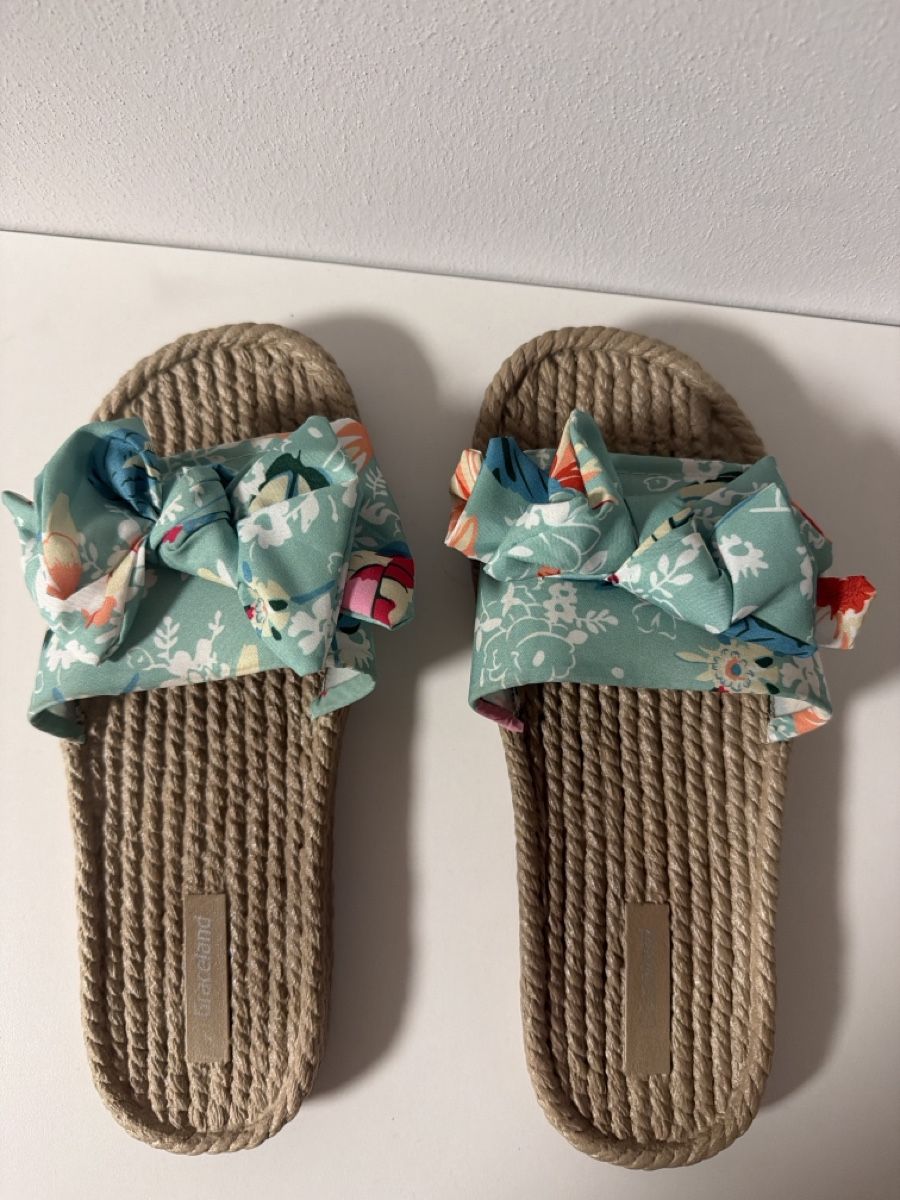 Damenschuhe: Sandaletten Sommer Grösse 41  – Gebraucht aus Fehraltorf von Swotchout 1