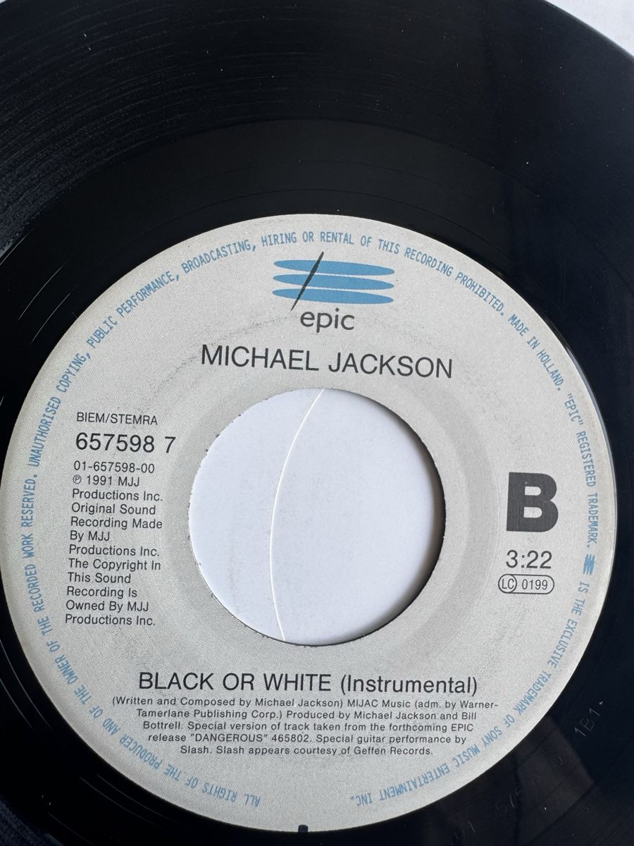 Dischi in vinile: Michael Jackson - Black or White - 7" Single - 90s – Usato da Rorbas venduto da BlackstarRecords 2
