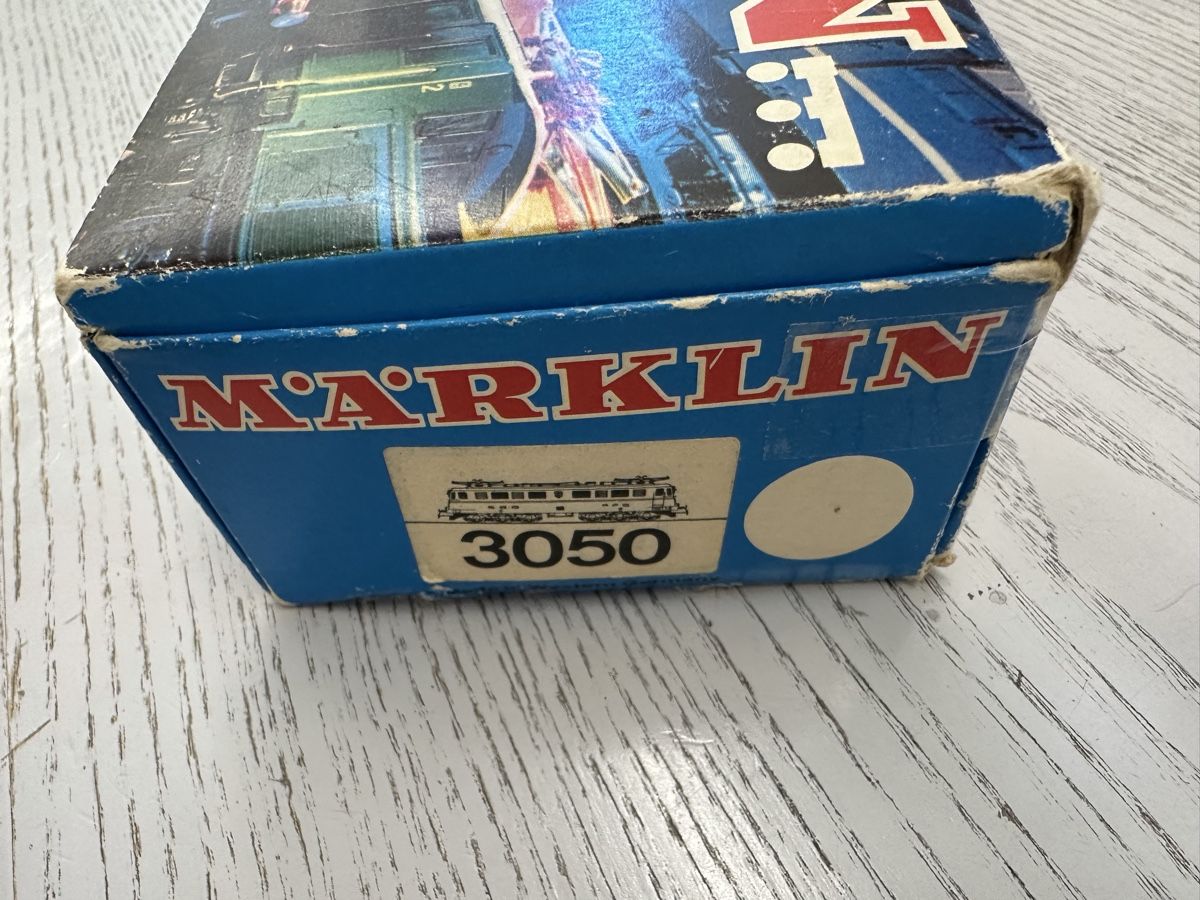 Märklin Modellini di ferrovie: Märklin 3050 SBB Ae 6/6 – Usato da Lupsingen venduto da New-Haven 8