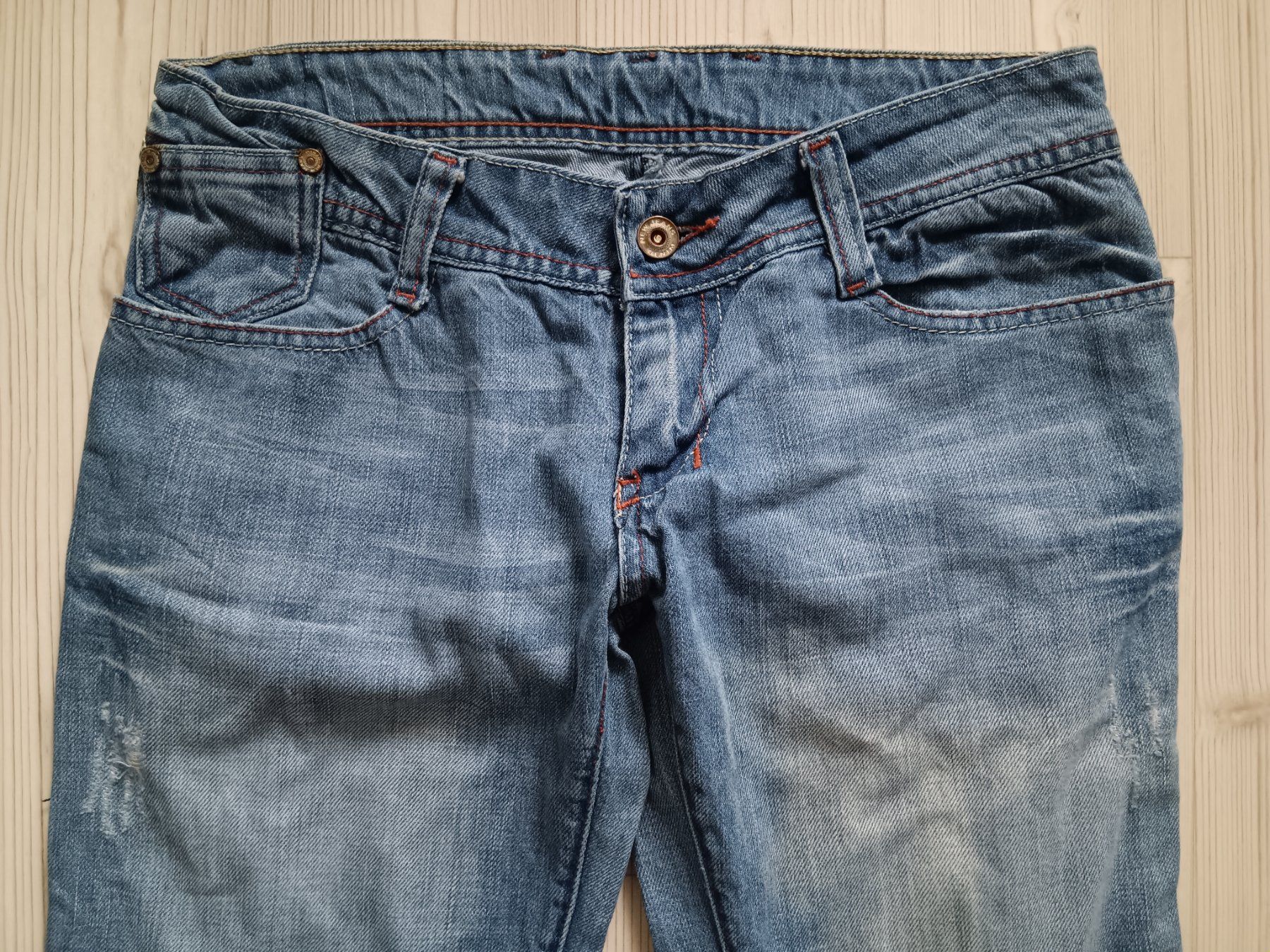 Le Temps Des Cerises Jeans: LE TEMPS DES CERISES Jeans taille / Grosse 31 – Usato da Cossonay-ville venduto da Super-Price-Quality 1
