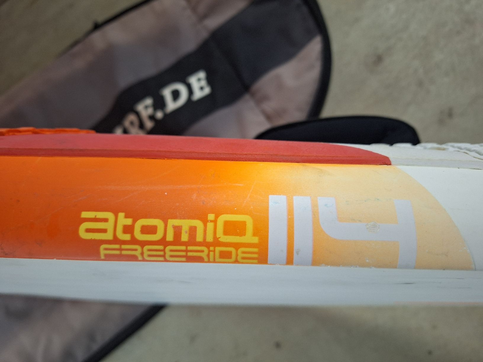 Planches de surf: Windsurfbrett Starboard AtomIQ 114 Freeride – D'occasion à Winterthur par yy1 1