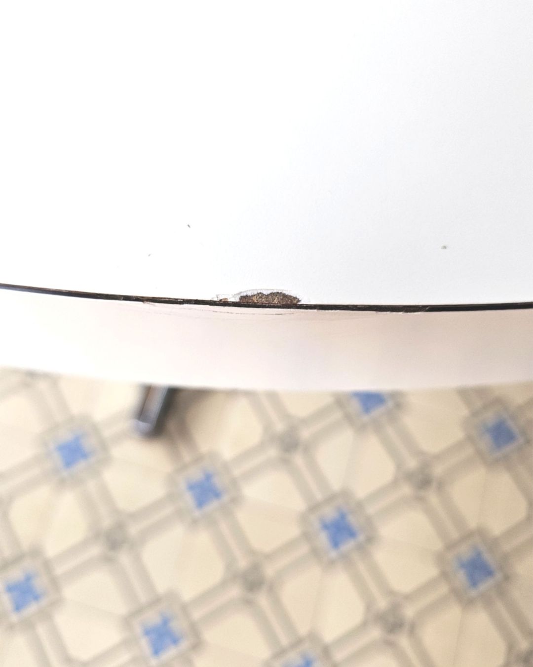Tavoli: Table ronde formica année 60/70 – Usato da La Chaux-de-Fonds venduto da Saanna 7