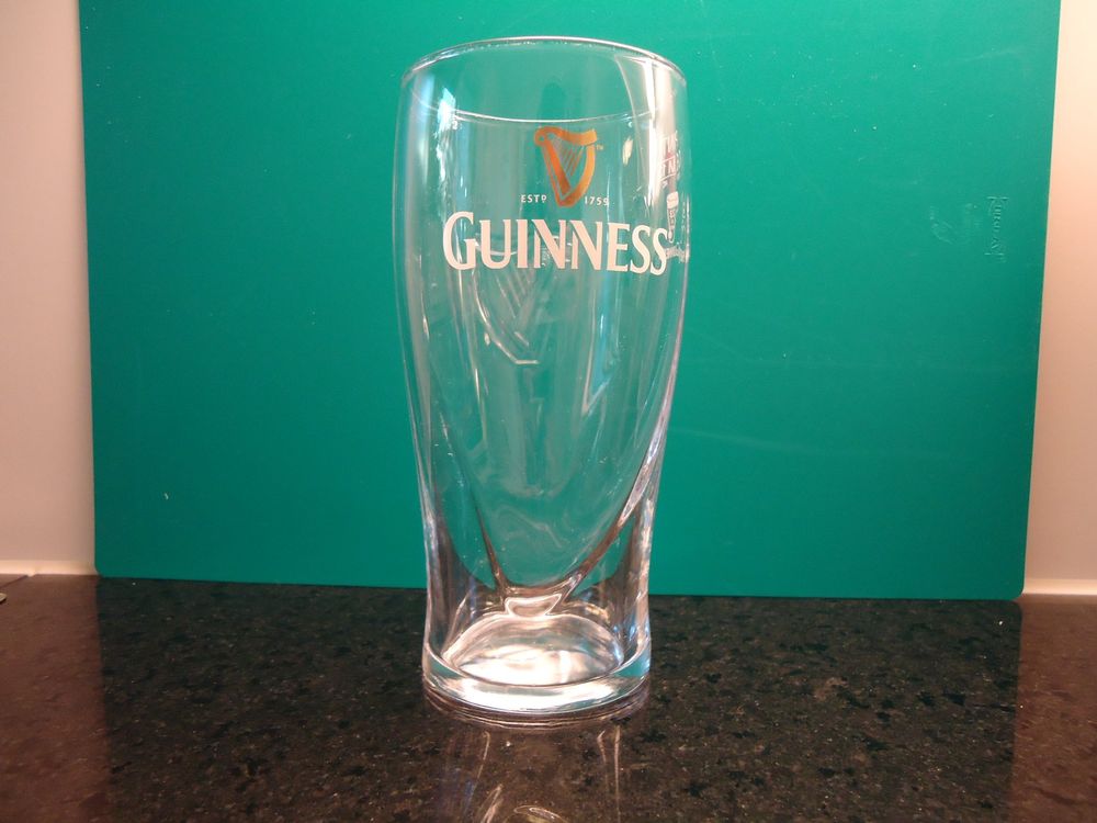 GUINNESS Glas PINT (0.5l ) Kaufen auf Ricardo