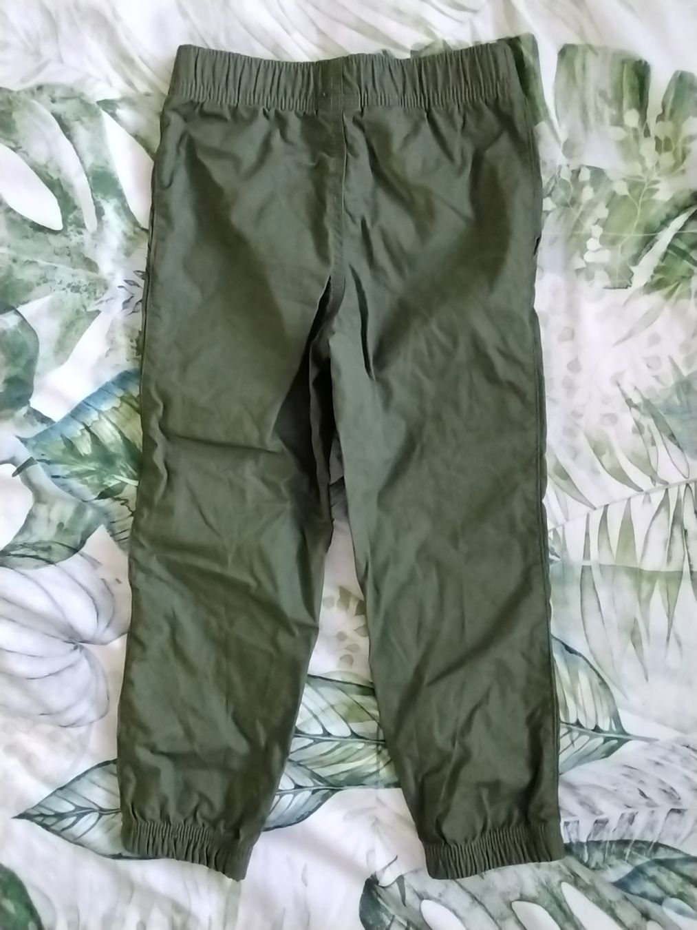 Pantaloni: Leichte Stoffhose / Hose Gr. 104 – Usato da Balterswil venduto da Meerdeern 1