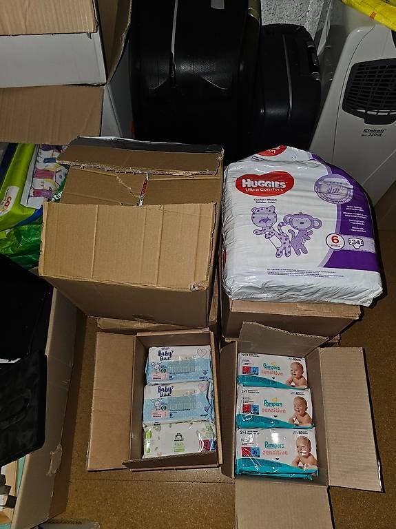 Huggies Secchi per pannolini & Pannolini: Mega 3 Monats Windelpaket Grösse 6 mit Feuttücher 50% Rabatt – Nuovo e nell'imballaggio originale da Frauenfeld venduto da Neoncube 1