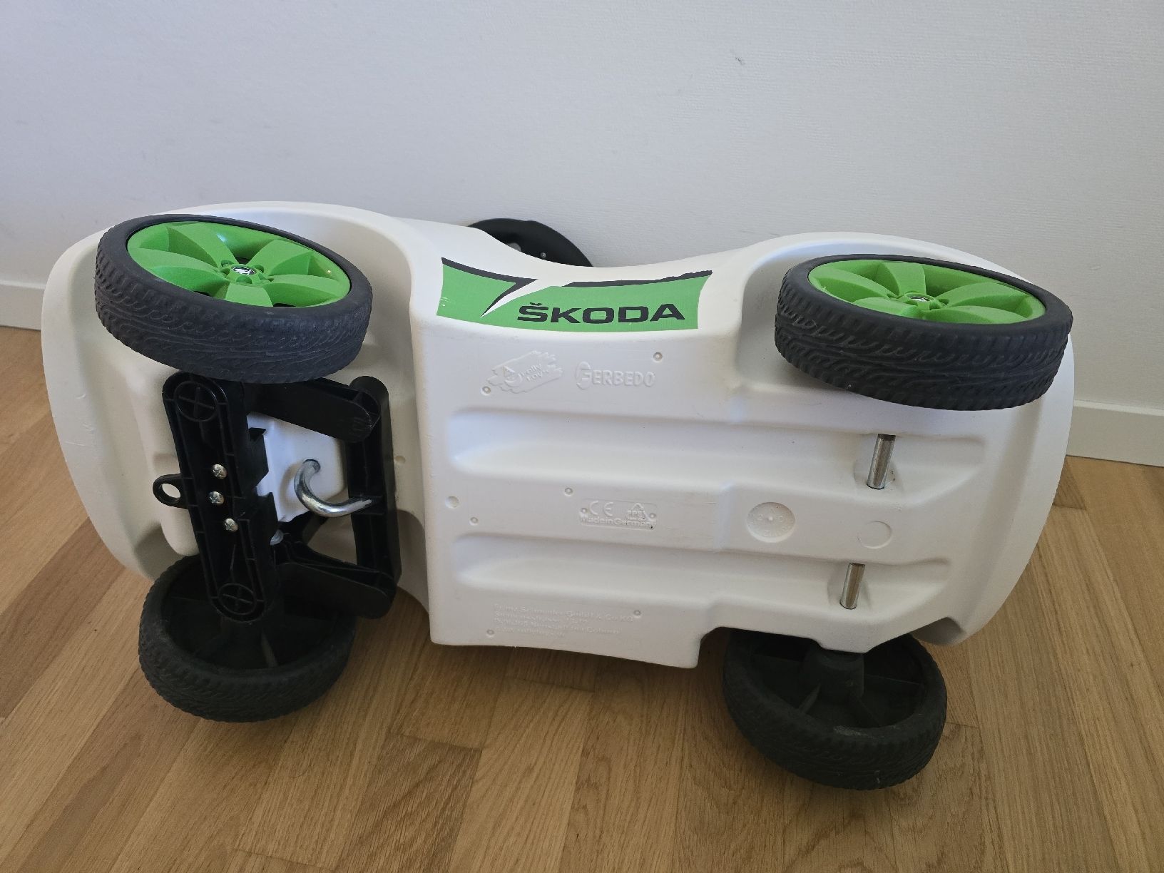 Veicoli per bambini: Rutscherauto SKODA weiss Kinderauto – Usato da Urdorf venduto da Schini85 3