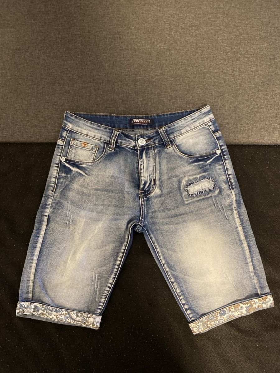 Jeans: Kurze Jeans – Usato da Pratteln venduto da fra_rd8j