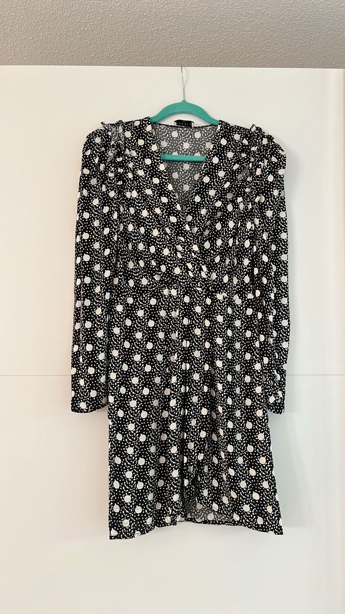 Sandro Vestiti: Sandro Kleid ab CHF 1! – Usato da Zürich venduto da zoe_6fqm