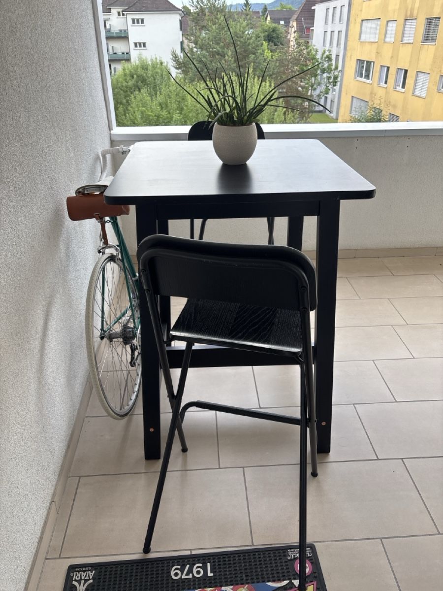 Ikea Seggioloni: Hochtisch – Usato da Wettingen venduto da pis_sa 1