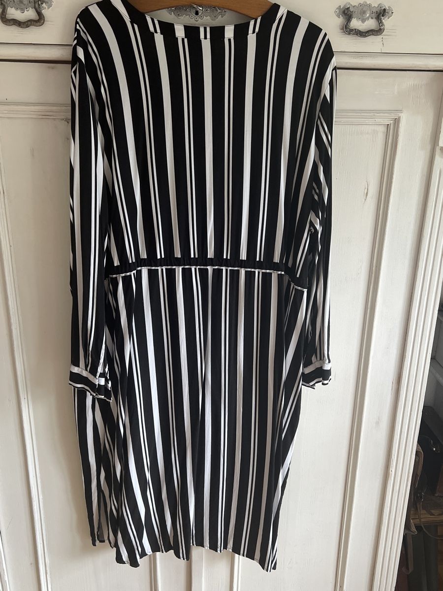 Vestiti: Gestreiftes Hemdblusenkleid von BPC, Gr. 48, – Usato da Lausen venduto da Mysli1 2