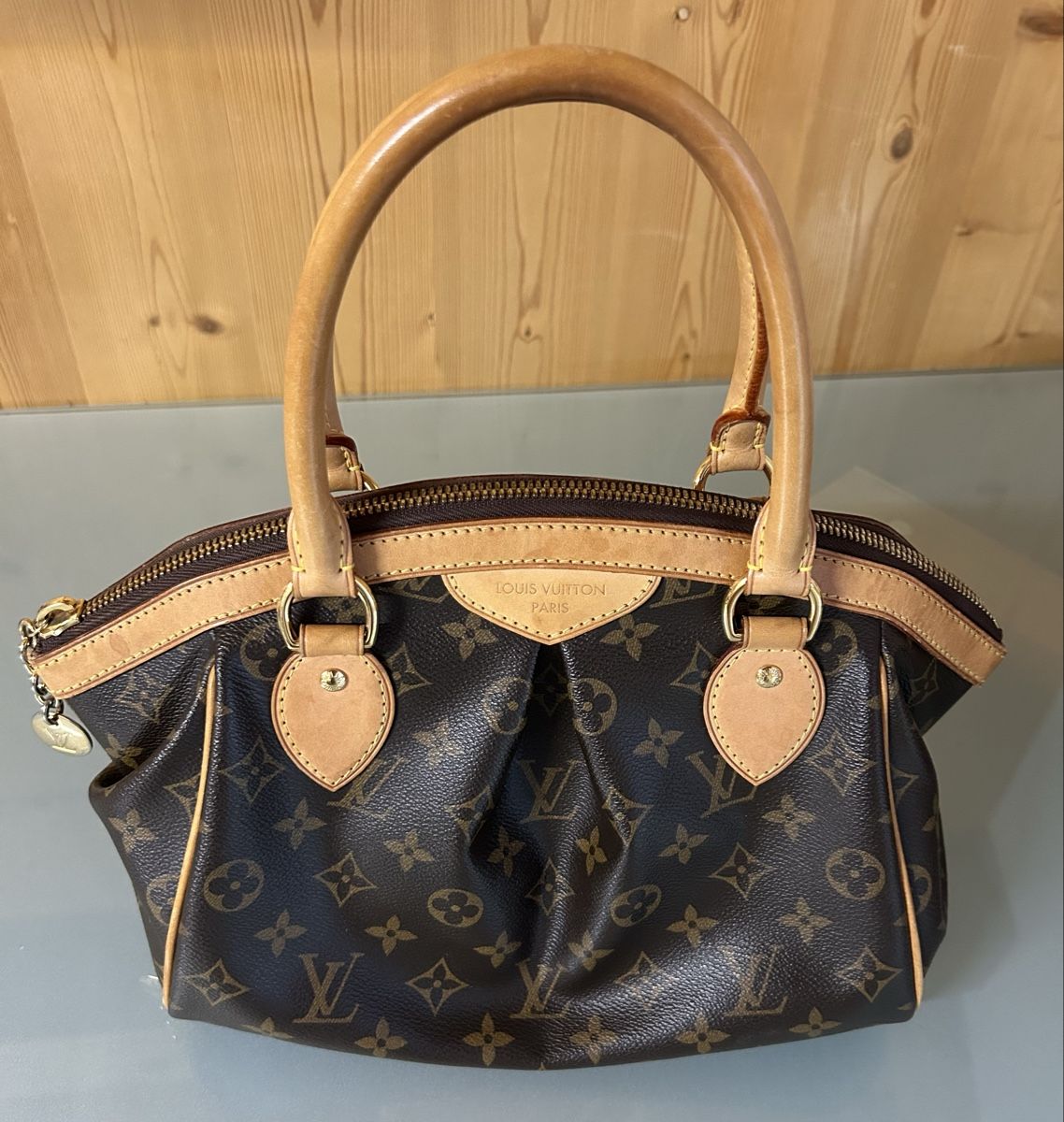 Louis Vuitton Borse da donna: Louis Vuitton Tivoli pm – Usato da Büetigen venduto da Cwuehlmaus
