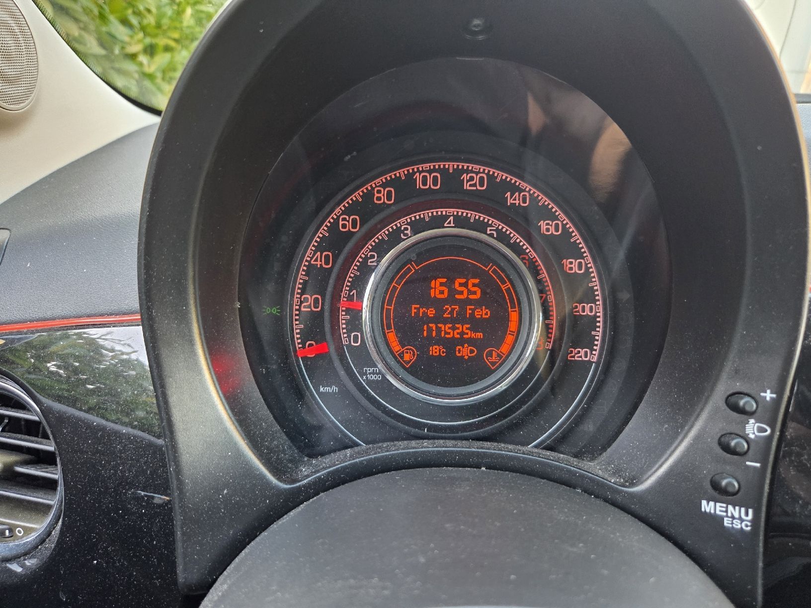 Fiat Automobili: Fiat 500 1.4 Sport - 100HP – Usato da Solothurn venduto da LYRELA 9