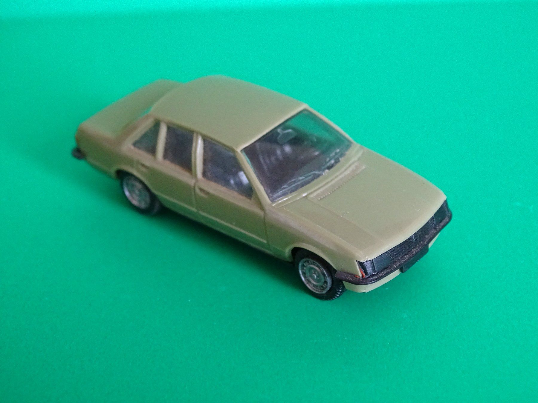 Herpa Modellini d'auto: Opel Rekord von Herpa 1/87 – Usato da Bretzwil venduto da Meex 1