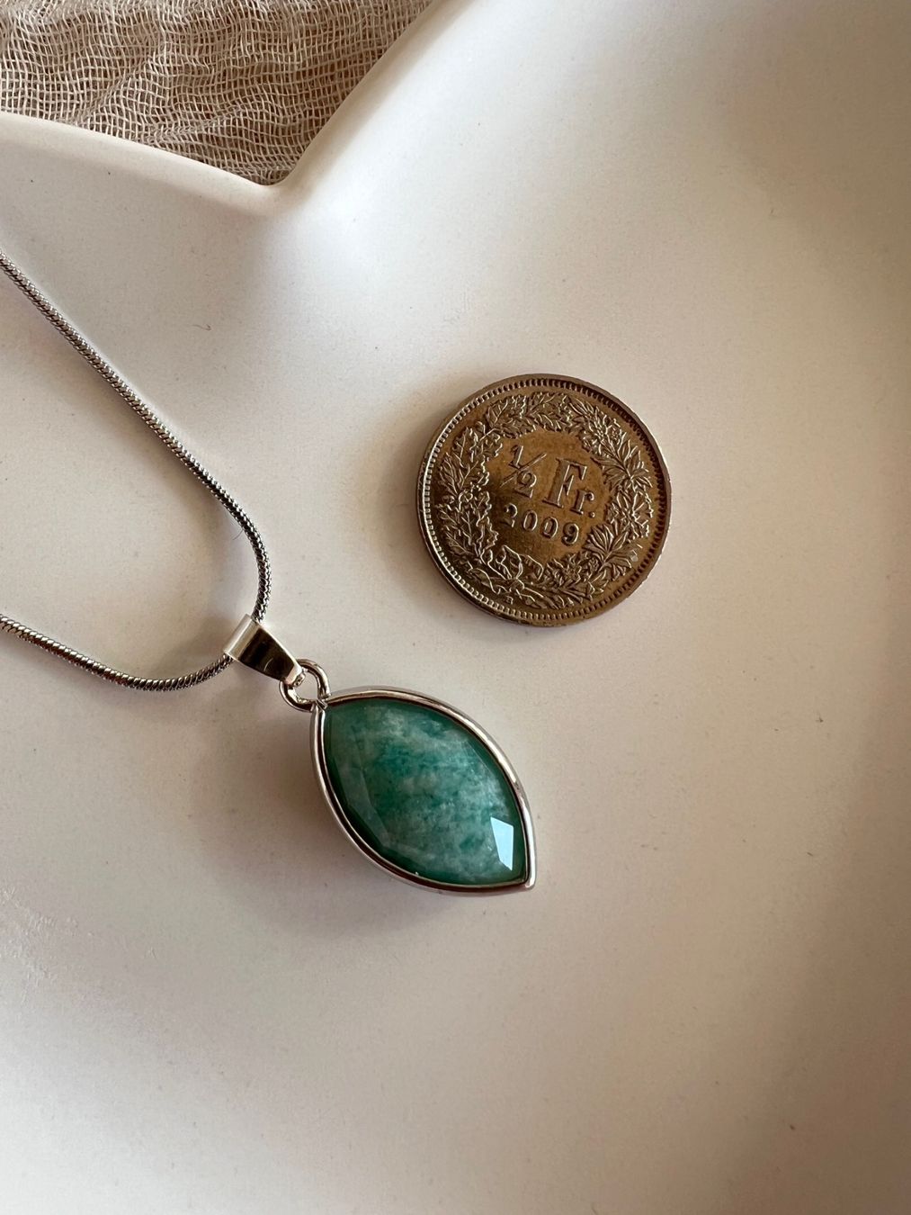Ciondoli: Collier avec pendentif en amazonite - Amazonit Anhänger – Nuovo e nell'imballaggio originale da Pully venduto da sunaddict 5