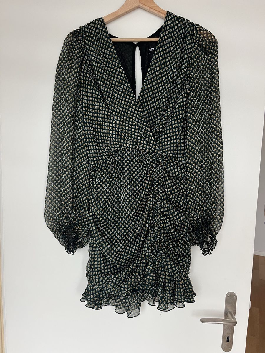 Zara Robes: Robe verte courte – D'occasion à Neuchâtel par Ariane_vn00