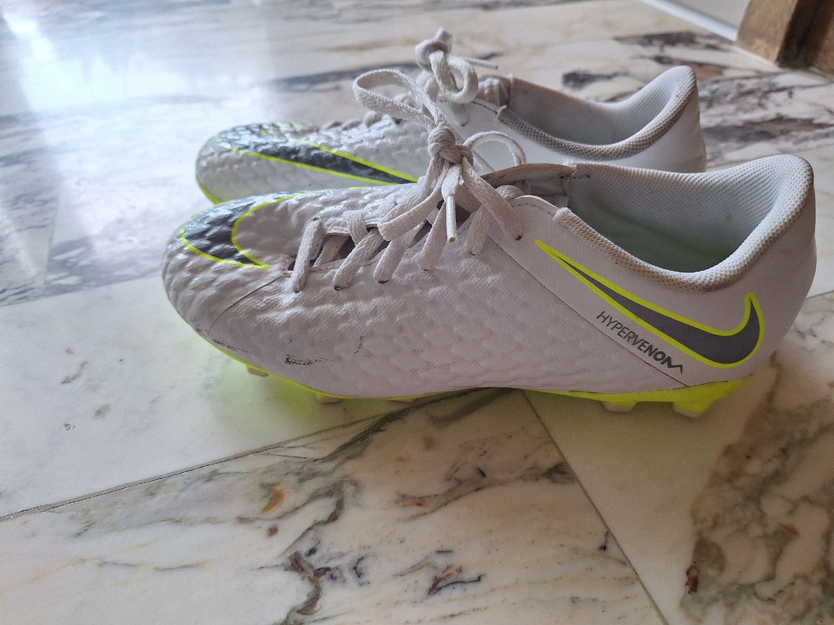 Nike Scarpe da donna: Fussballschuhe Nike Hypervenom Grösse 38 gebraucht – Usato da Sursee venduto da Schuepbi 1