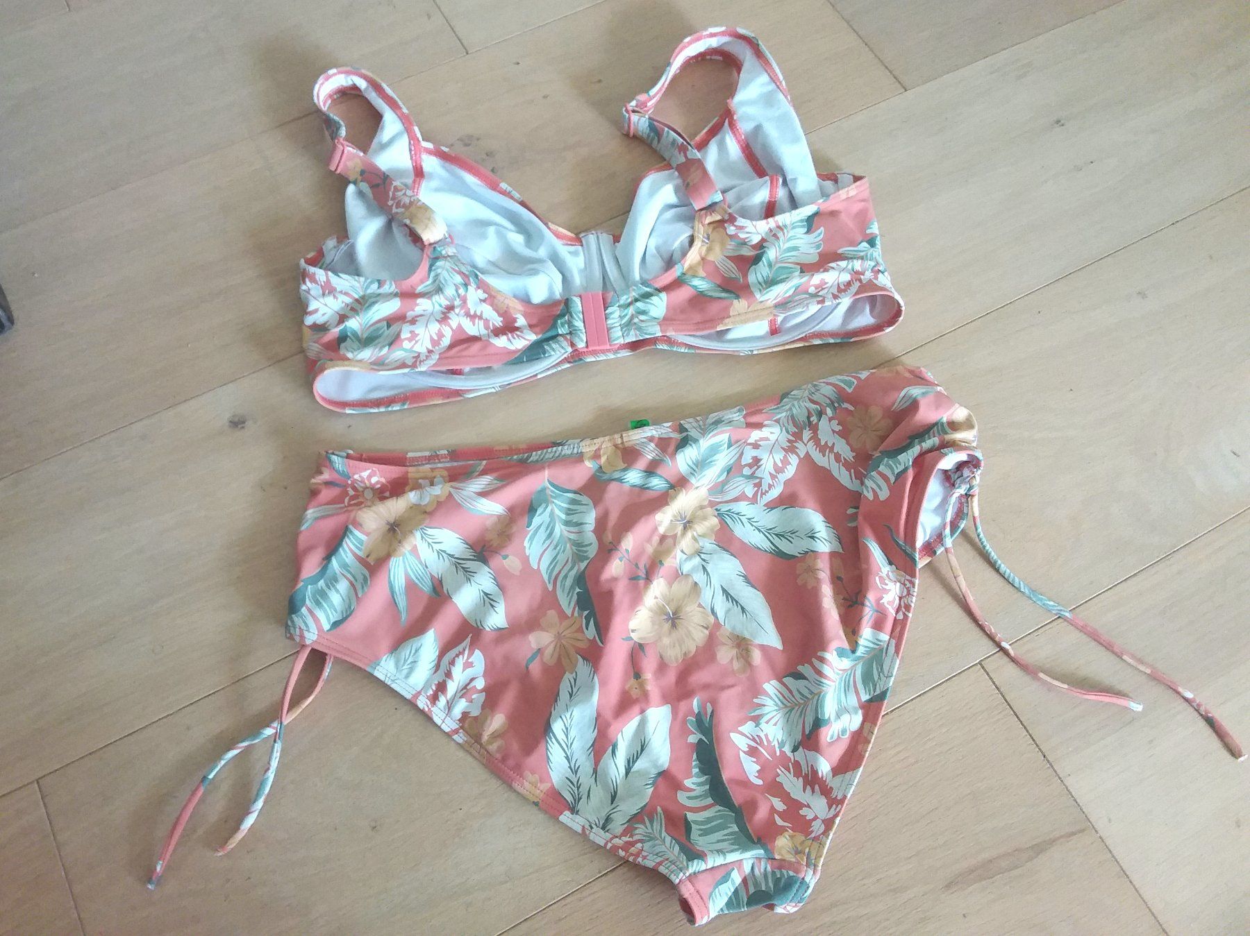 Sunseeker Costumi da bagno & Bikini: SUNSEEKER Bikini Gr 44 – Usato da Immensee venduto da Btrutmann