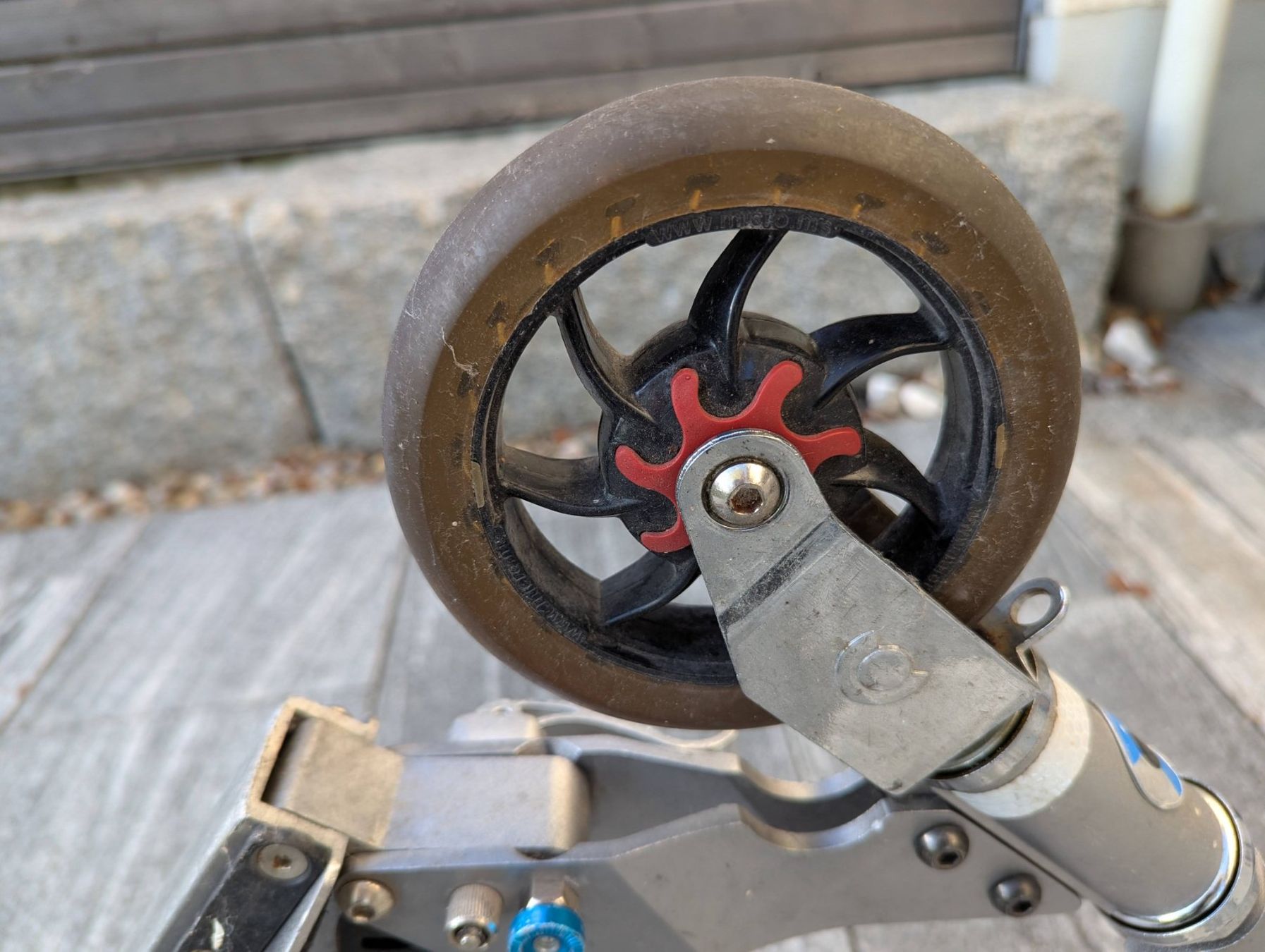 Micro Kickboard: Micro Scooter – Gebraucht aus Wil SG von Gligla 3